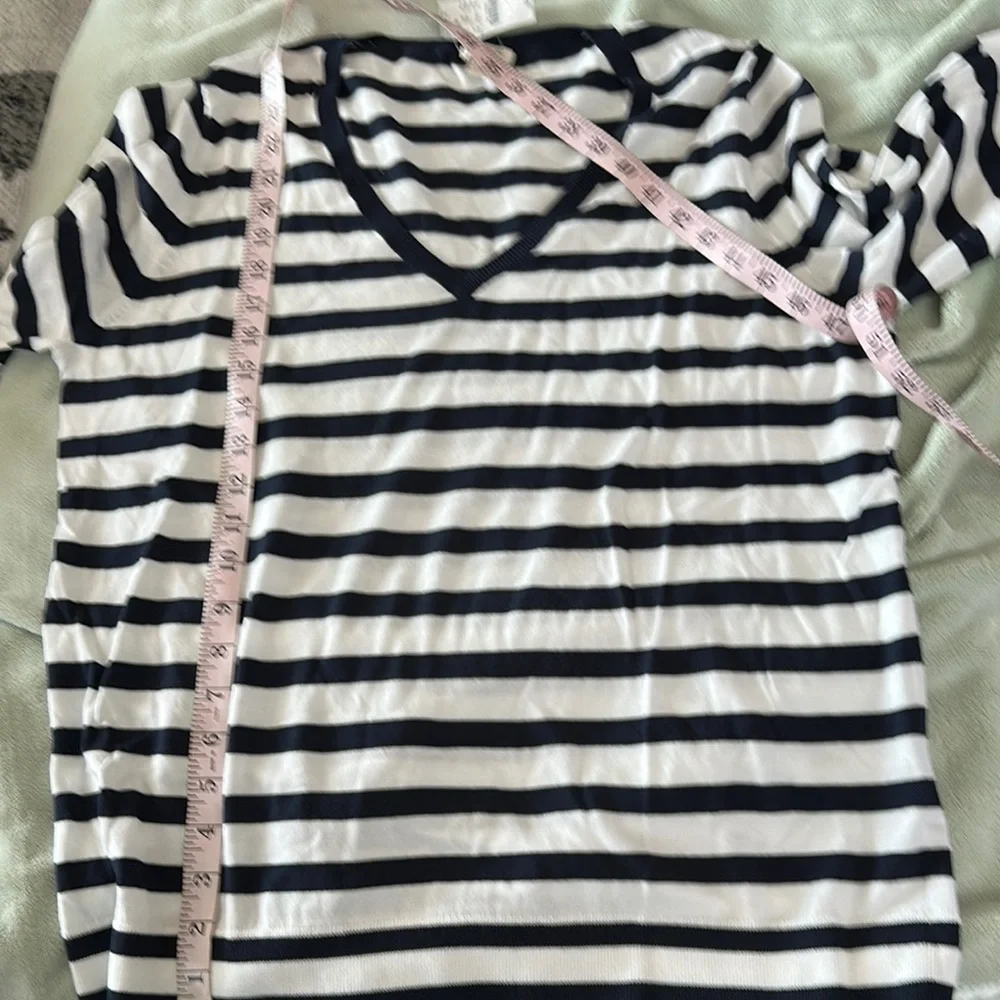 NWT J. Crew Navy/White Long Sleeve V-Neck Sweater Size XL
